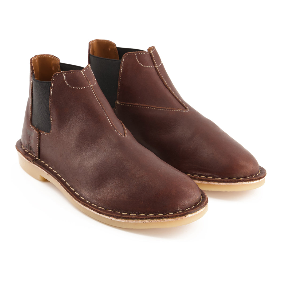 A pair of brown BATA SAFARI CANOPY men's boots with a pull-up leather design.
