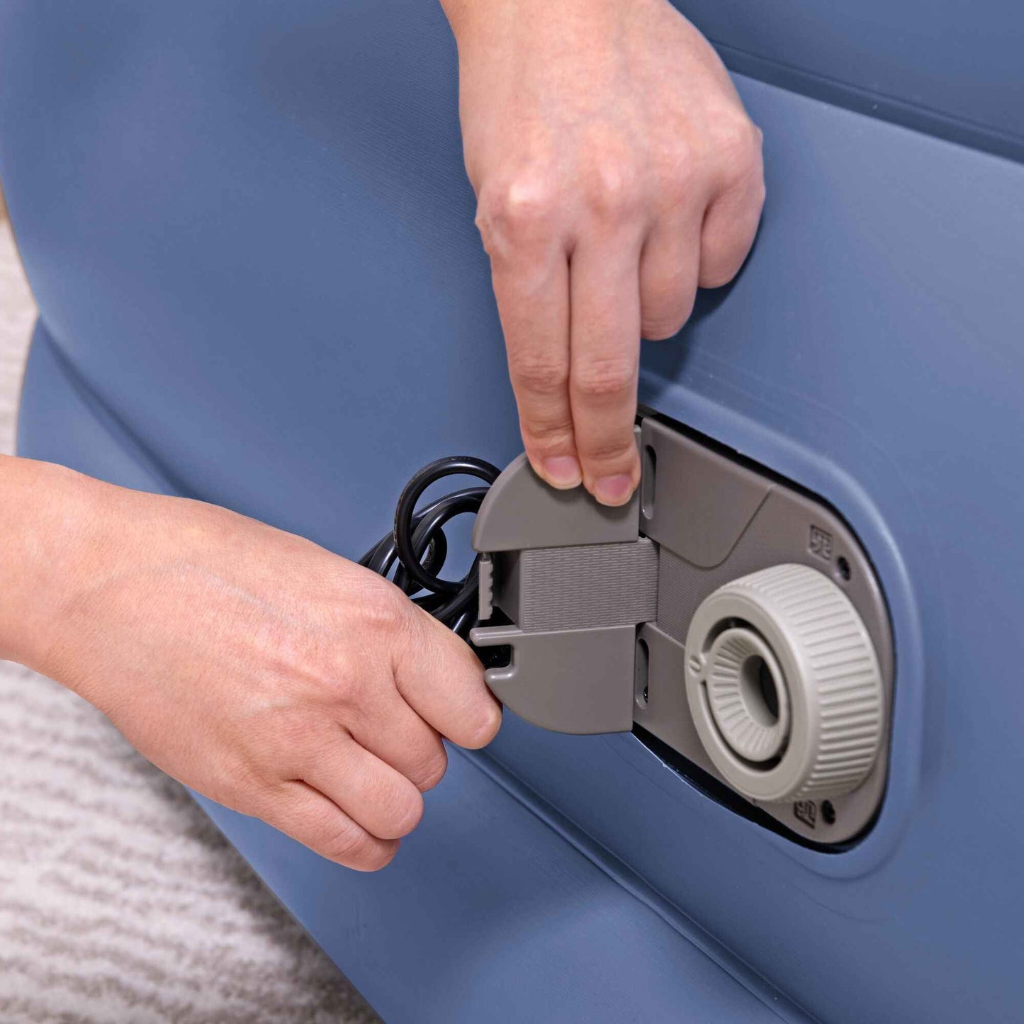 Bestway Tritech Air Mattress Queen Built-In AC Pump